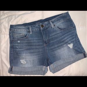 DENIM DISTRESSED SHORTS adorable cute for summer